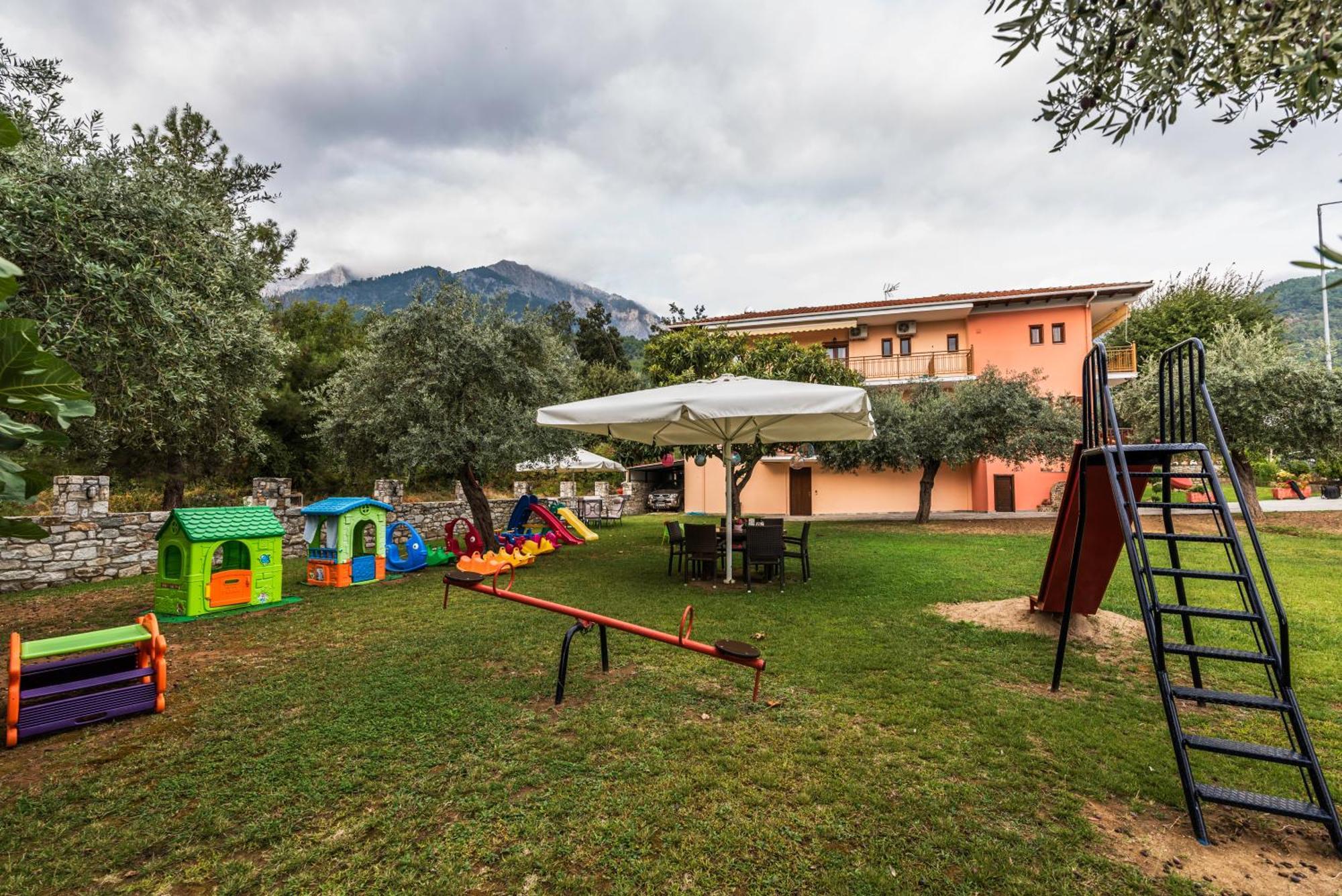 Dryades Apartments & Studios Скала-Потамиас Экстерьер фото
