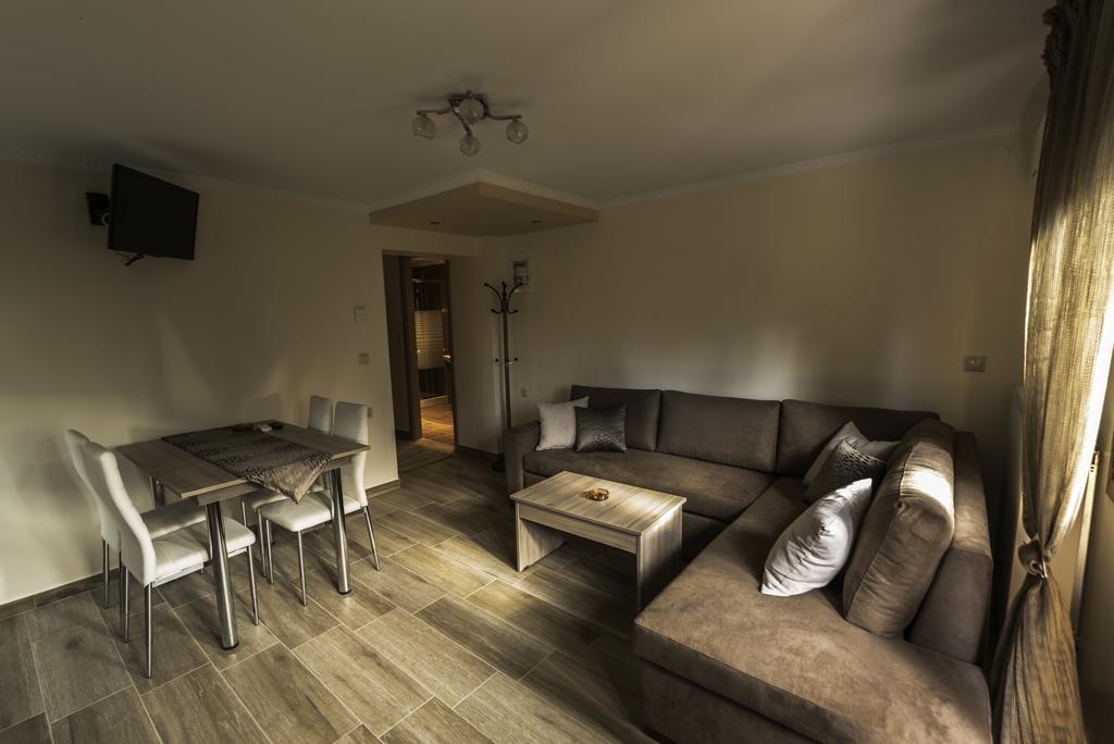 Dryades Apartments & Studios Скала-Потамиас Экстерьер фото